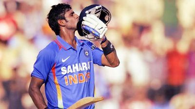 Manoj Tiwary announces retirement from all forms of cricket