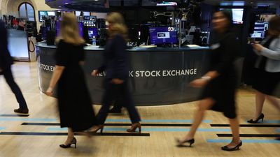 Stock Futures Retreat As Tech Earnings Loom Amid Ratings Downgrade And Yield Spike