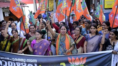 1,000 booked for protesting against Shamseer’s remarks