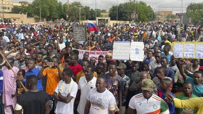 Security fears as throngs of Niger coup supporters hit the streets