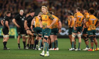 Eddie Jones sticks to belief that Wallabies can get out of gutter by aiming for stars