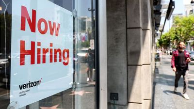 Labor Market Shows Resilience As Unemployment Claims Align With Expectations