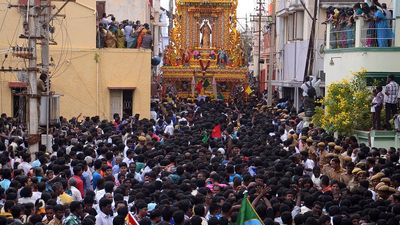 Remaking of the golden car of the 16th Century basilica in Thoothukudi