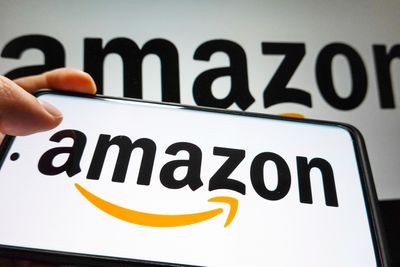 Amazon’s Q2 Earnings Awaited Amidst Concerns Of High Turnover Rate