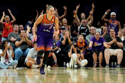 Taurasi becomes first player in WNBA history with 10,000 points
