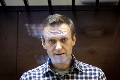 Russia to announce a verdict in Navalny's case; Kremlin critic expects lengthy prison term