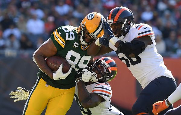 Familiarity, opportunity push tight end Marcedes Lewis to Bears