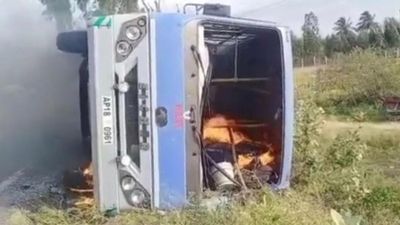 Andhra Pradesh: High tension prevails on Punganur bypass road as TDP, YSRCP cadres clash ahead of Naidu’s visit