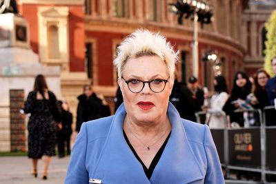 Eddie Izzard launches campaign to become Labour MP in Brighton