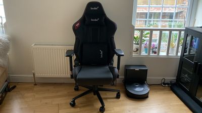 Boulies Ninja Pro gaming chair review - stylish, snug, and sophisticated