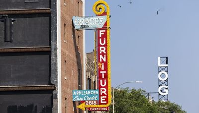 City Council sees the writing on the wall — and takes the right step to protect historic signs