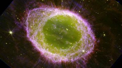 The Ring Nebula comes into focus, and it's astounding