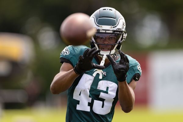 Eagles' training camp: Highlights and notes from the sixth day of practice  - BVM Sports