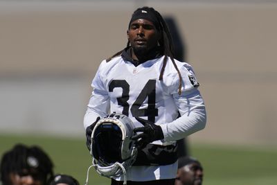 RB Brandon Bolden razzed by Raiders teammates but 11-year NFL career no small feat