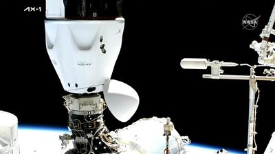 NASA and Axiom Space sign-on for 4th private astronaut mission to space station