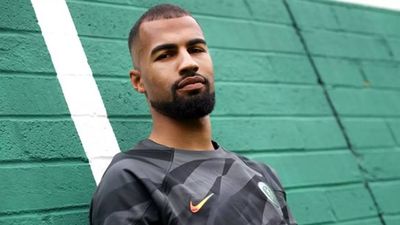 Chelsea sign Spanish goalkeeper Robert Sanchez from Brighton