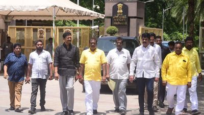 TDP leaders urge Governor to order probe into attacks on Naidu’s convoy