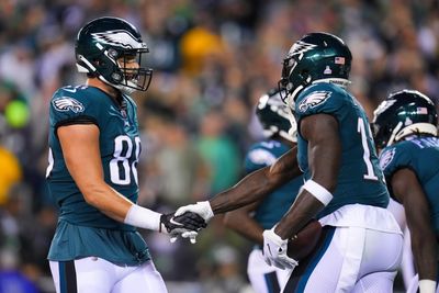 Dallas Goedert aiming for Eagles’ trio of pass catchers to each post 1,000-yard seasons