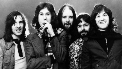 Ex-Kinks keyboard player John Gosling dies at 75