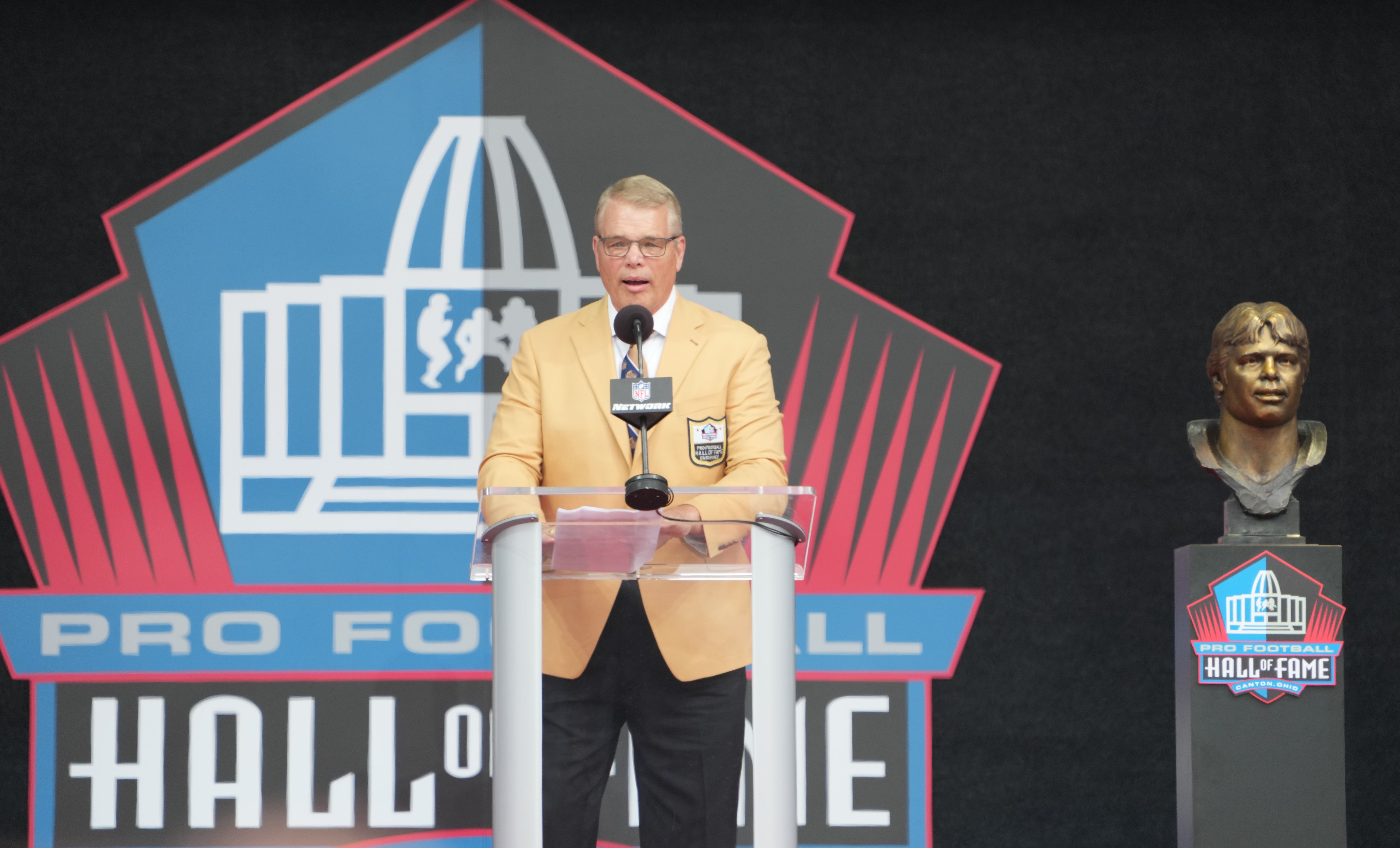 Joe Klecko Finally Gets to Read His Hall of Fame Speechand