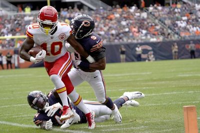 WATCH: Chiefs RB Isiah Pacheco gallops upfield after catching Patrick Mahomes pass