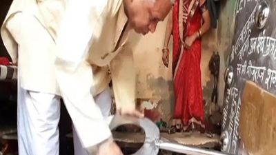 Aligarh artisan makes 400 kg lock for Ram Mandir in U.P.