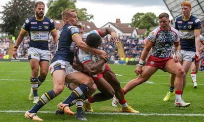 Leigh prepare for Challenge Cup final with comfortable win at Leeds