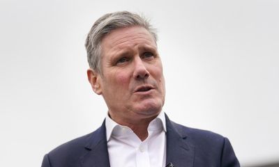 Starmer says Sunak’s lack of investment in wind power is ‘gift to Putin’