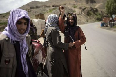 Taliban prepare suicide bombers in water dispute with Iran