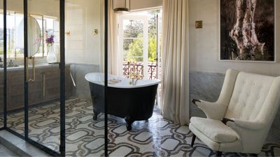 This Parisian-inspired bathroom update Jenna Lyons is obsessing over will cost you very little to do, but look so expensive