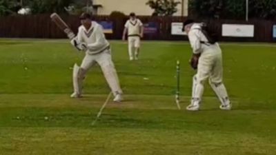 Watch: 83-year-old former Scottish cricketer plays with oxygen cylinder on his back