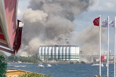 Several injured as blast hits grain silos at Turkey’s Derince port
