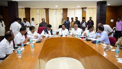 KRS irrigation consultative committee puts off decisions till meeting with CM and Dy. CM