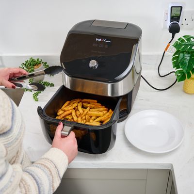 Want to send your kid off to uni with an air fryer? Here's why experts think you should reconsider