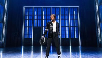 As tour begins in Chicago, team behind Michael Jackson musical wants to be startin’ somethin’ great