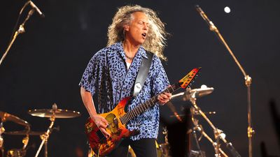 “I'm gonna do this intro all over for you”: Kirk Hammett fluffs the intro to Nothing Else Matters at first show of Metallica's US tour