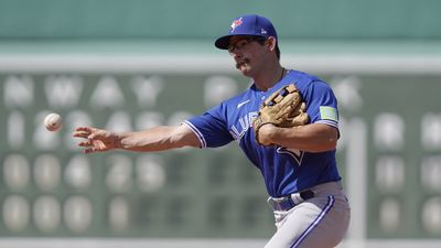 Blue Jays Rookie Sensation’s Unusual Glove Has Amazing Backstory