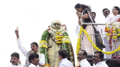 Congress neglected P.V. Narasimha Rao intentionally: Kavitha