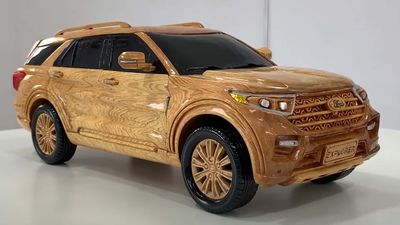 See 2023 Ford Explorer Wood Model Get Detailed Interior, Working Suspension