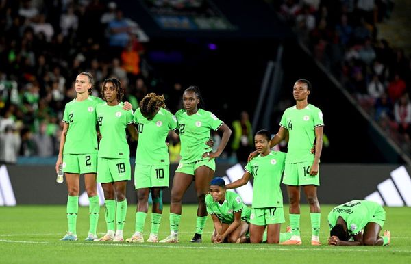 Biden comforts USA women's soccer team after heartbreaking World