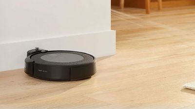 Amazon’s top-selling robot vacuum that shoppers call a “godsend” is $155 off