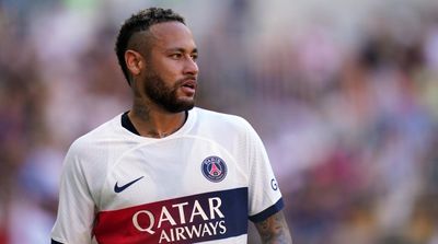 Brazil Star Neymar Requests Transfer From PSG, per Report