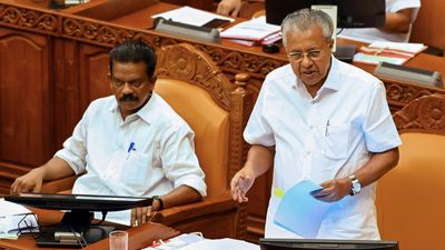 Pinarayi accuses Centre of impeding State’s development