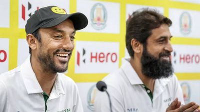 India not playing structural hockey, says Pakistan head coach Saqlain