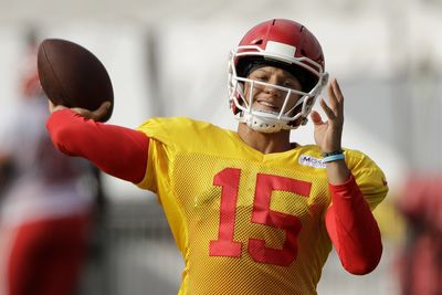 WATCH: Chiefs QB Patrick Mahomes finds rookie Rashee Rice for deep completion