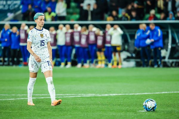 Biden comforts USA women's soccer team after heartbreaking World