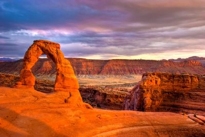 Hiker dies of heat stroke while spreading father’s ashes in Utah