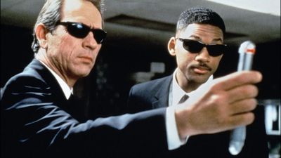 Men In Black, Independence Day And 7 Other Movies That Would Immediately Become Offensive If The Government Confirmed Aliens Are Real