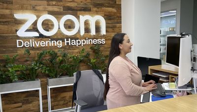 Zoom, which thrived on the remote work revolution, wants workers back in the office part time