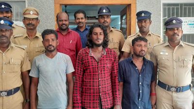 Three Sri Lankan fishermen arrested near Vedaranyam coast in T.N.